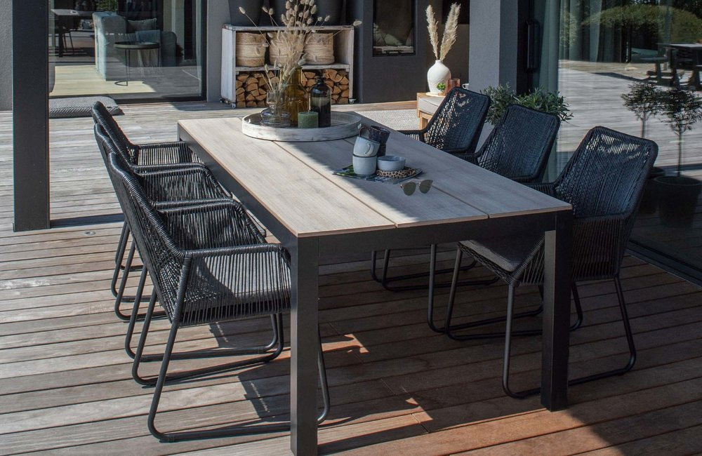 Welke vorm tuintafel past bij jouw tuin?