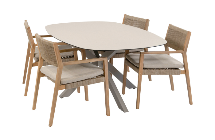 Felline-Malaga-Camel-2